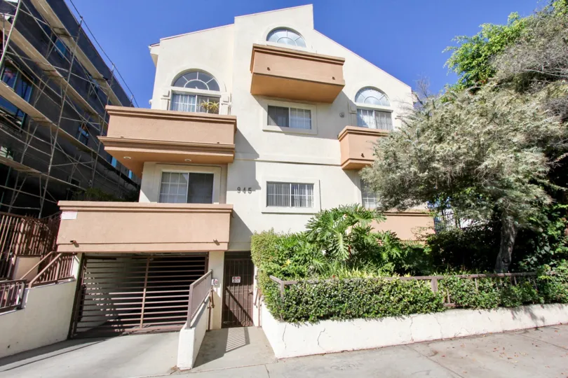 The sidewalk running in front of the Hudson Terrace in Hollywood, California