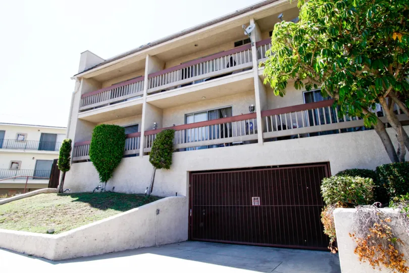 The parking for Evergreen Townhomes in Inglewood