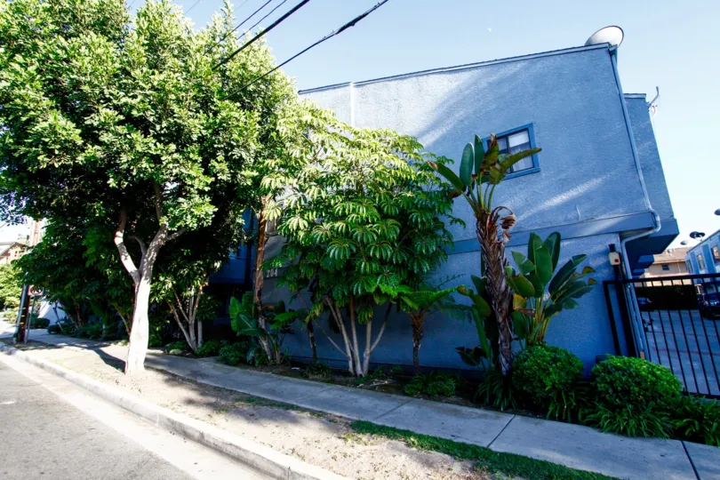 The sidewalk up to the Inglewood Estates