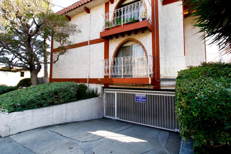 The parking for La Casa Rica