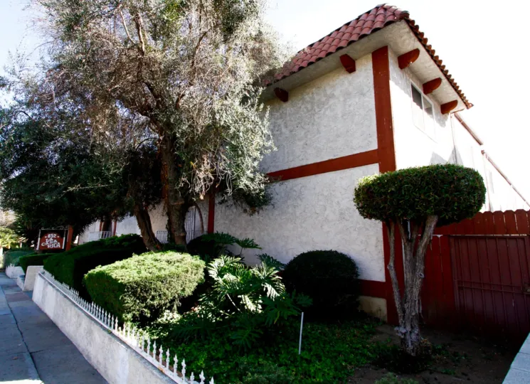 The La Casa Rica building in Inglewood