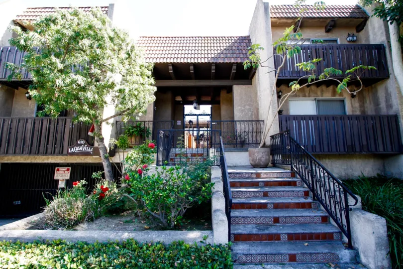 The entrance into La Case Villa in Inglewood