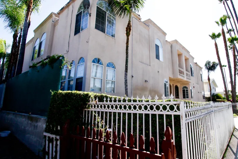 The Queen Villas building in Inglewood