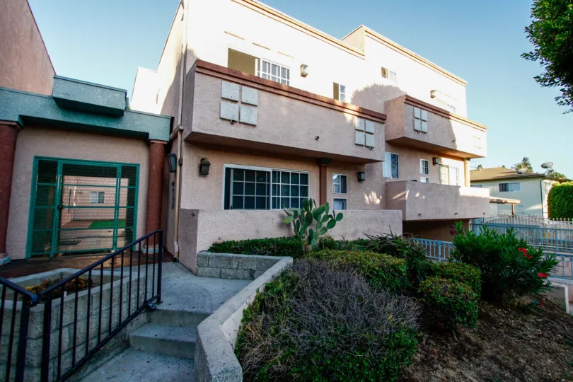 The balconies seen at 708 N Eucalyptus Ave