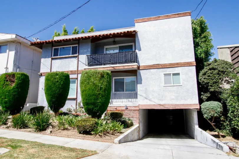 The Victor Homes building in Inglewood