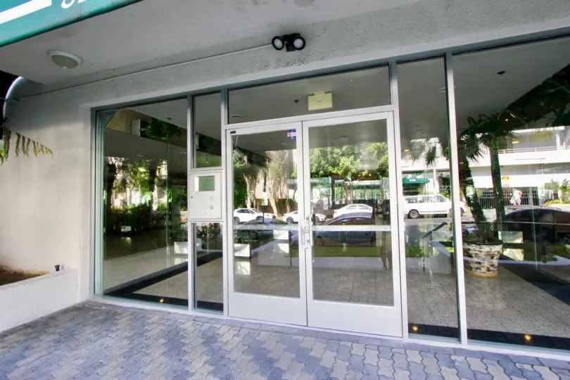 The front door entrance to an apartment living complex in Koreatown, CA