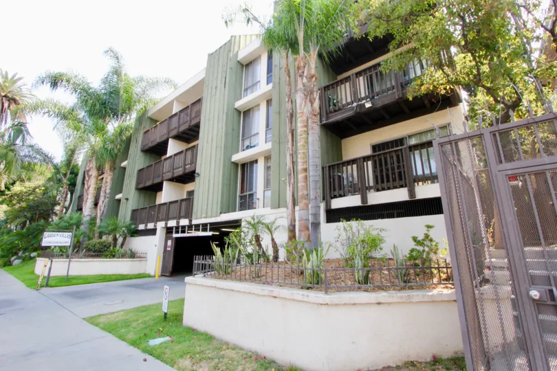 Green walls and Green Surroundings of Garden Villas, Korea City, California