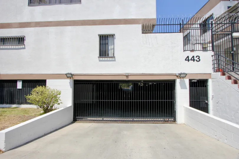 443 garage at Gramercy Townhouse in Koreatown California