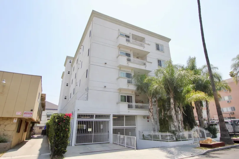 Balcony of Manhattan Villa in Koreatown California