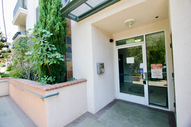 Entrance to Manoir Du Ciel in Koreatown California