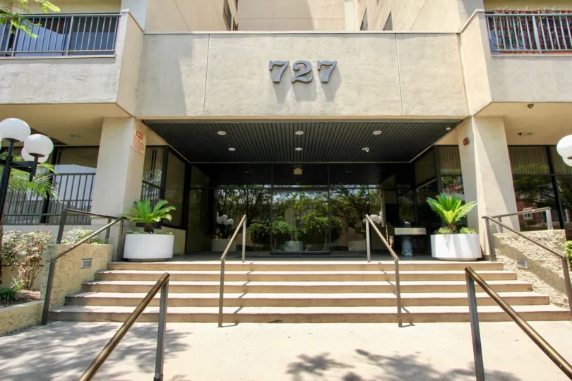 the richmore garden towers the viwe of entry 727 numbered