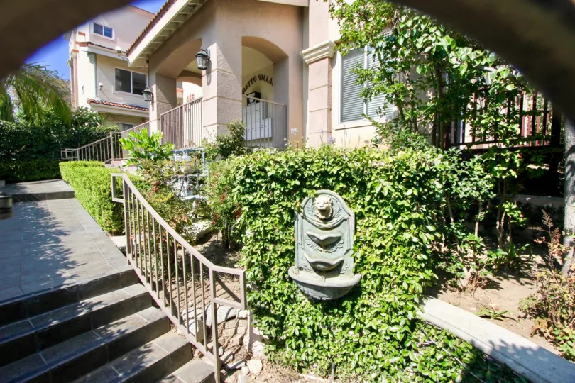 A big house in Shatto Vilas which seems to be beautiful because it decorated with gardens