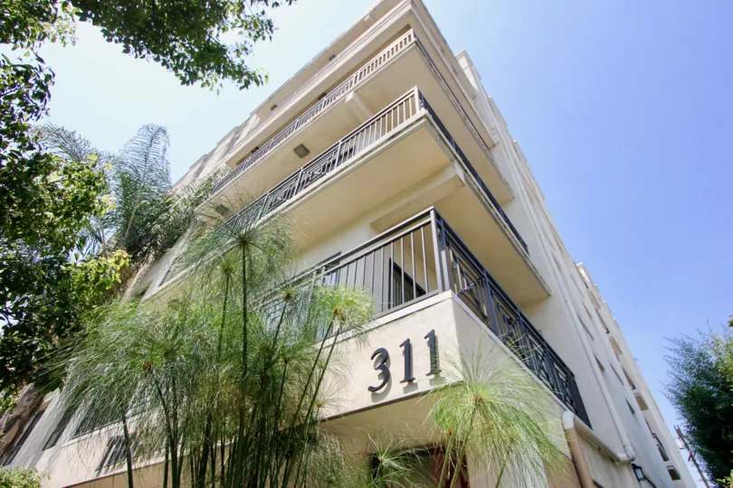 Sunny clear skies at The Gramercy in Koreatown, California