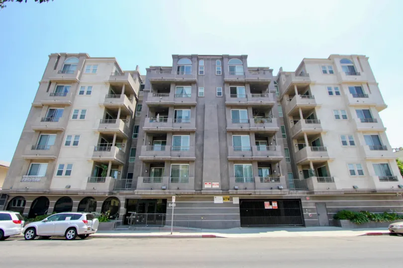 The Juniper residences with balconies in Koreatown California