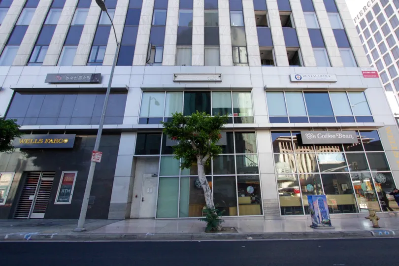 Coffee Bean and Wells Fargo are some of the tenants on the first floor of The Mercury