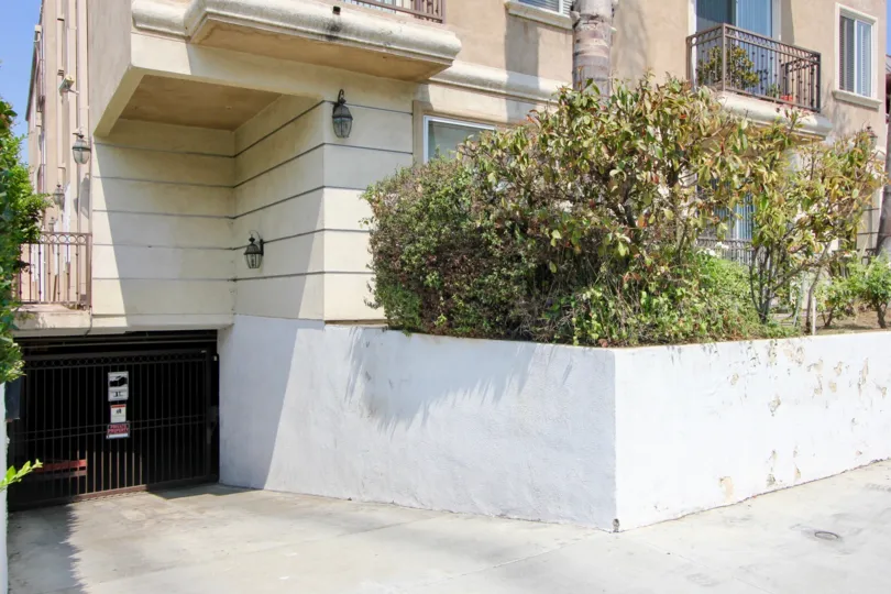 THE HOUSE NAME IS VILLA PALAZZO BUILDING IT IS NICE