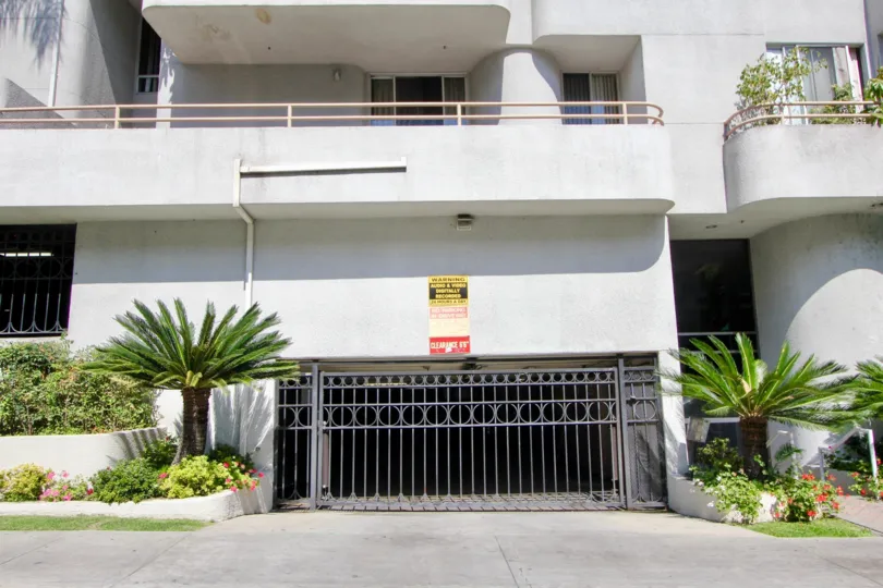 View of the gardens and patios of the Art Deco Wellington Grande in Koreatown