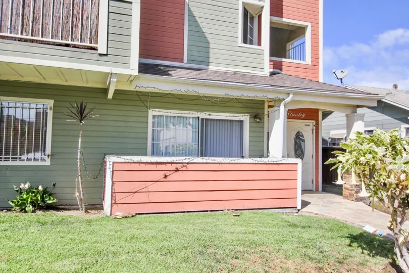 The yard in front of 1063 Stanley Ave in Long Beach, California