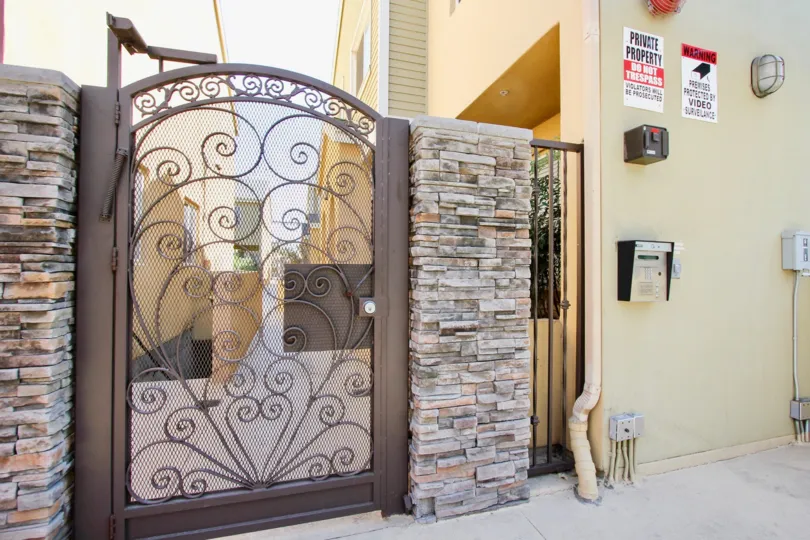 The privacy gate at 1500 Pine Ave