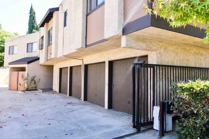 The parking option for 1630 Park Ave
