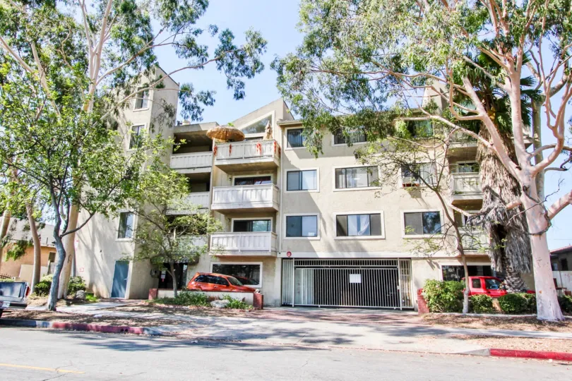 The view of the property at 1723 Cedar Ave