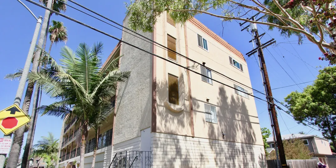 The view of the building at 188 Temple Ave in Long Beach, California