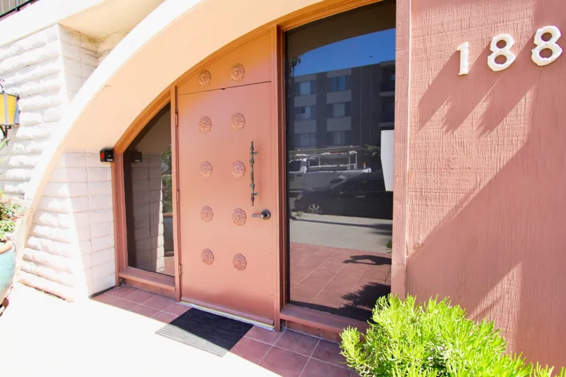 The entrance into 188 Temple Ave
