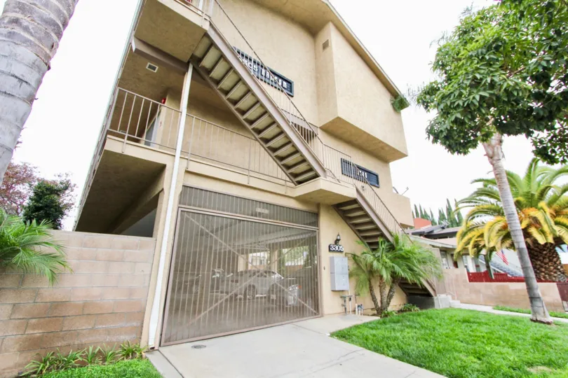 The parking at 3305 Ransom