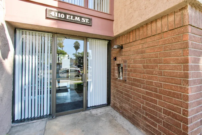 The entrance into 4110 Elm Ave