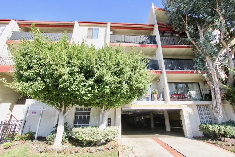 The driveway up to Bixby Elm Condominiums