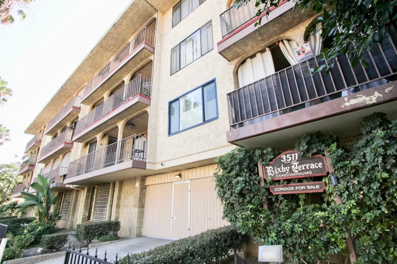 The balconies at the Bixby Terrace