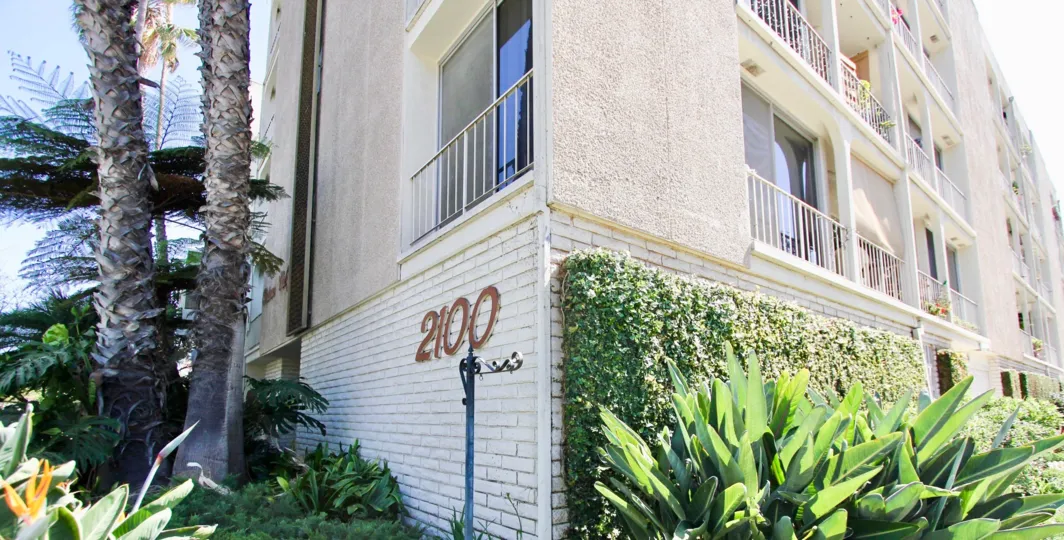 The address for Chateau Nadyne in Long Beach, California
