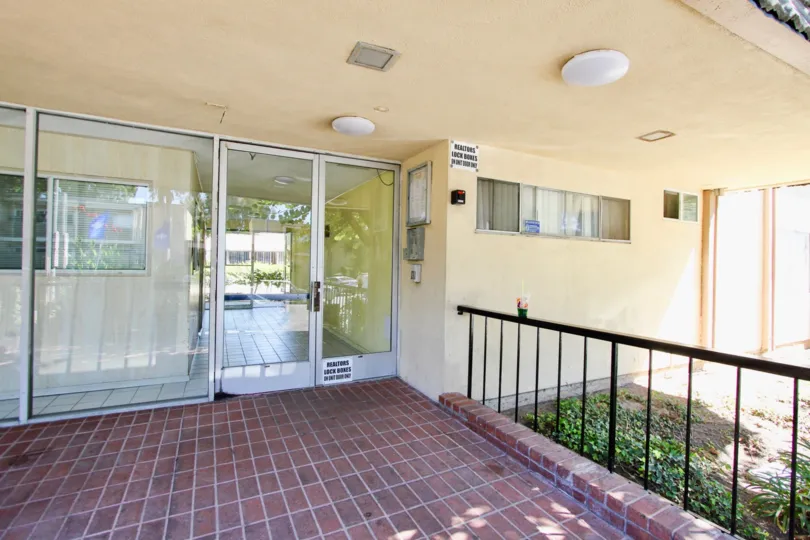 The entrance into Clair Del in Long Beach, California