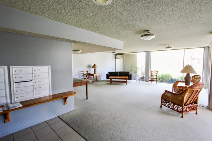 The sitting lounge inside the Crestmar