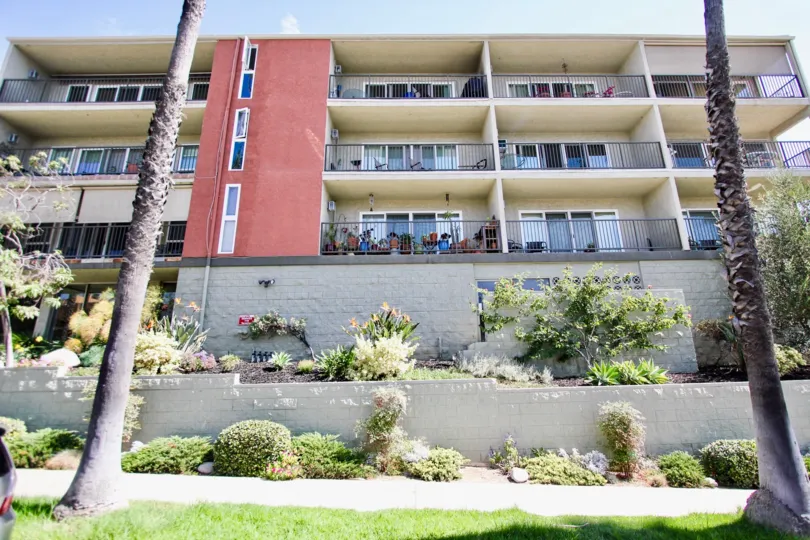 The landscaping around Crestmar