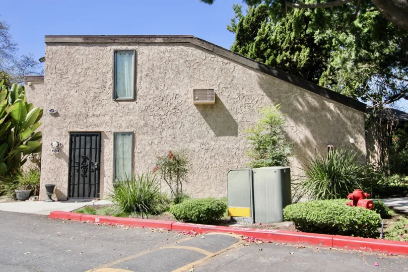 The view of the El Dorado Lakes building