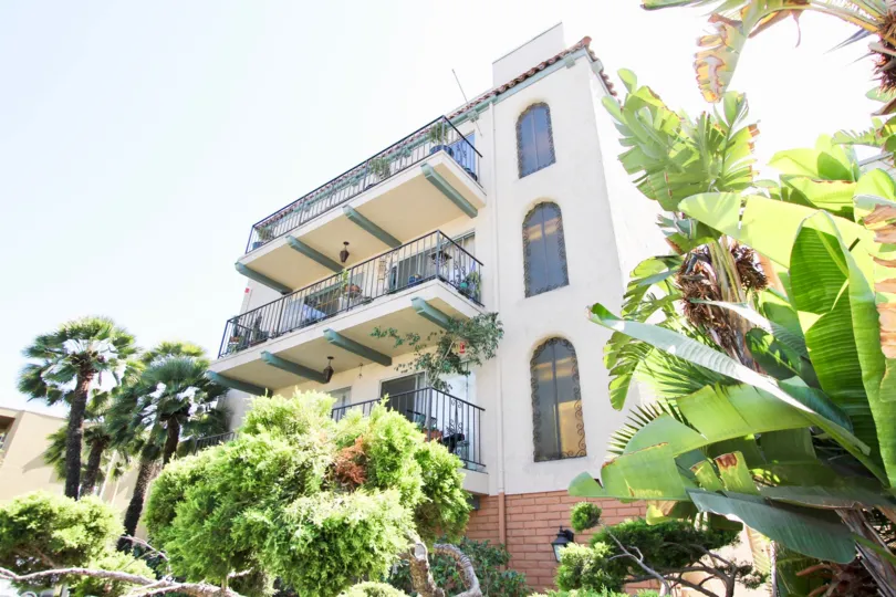 The landscaping around La Costa in Long Beach, California