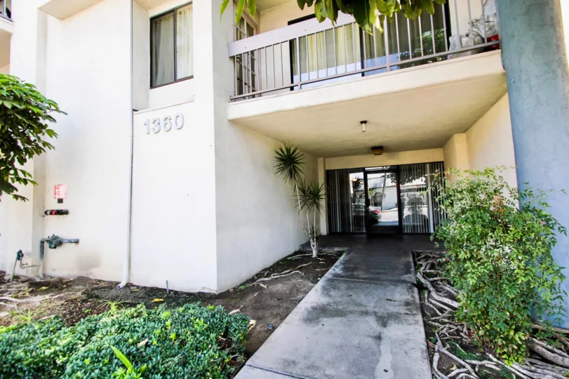 The entryway into Long Beach Redondo West in Long Beach, California
