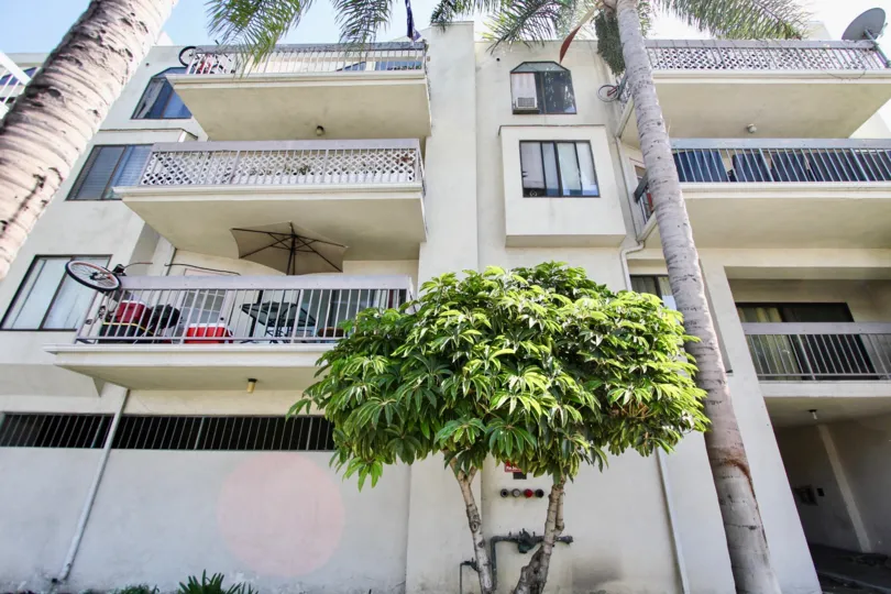 The balconies at Long Beach Redondo West