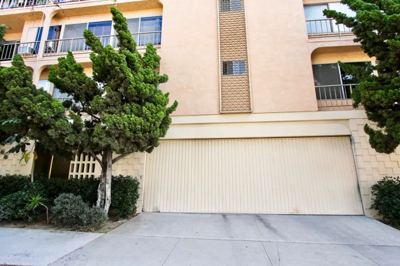 The driveway up to Pacific Manor