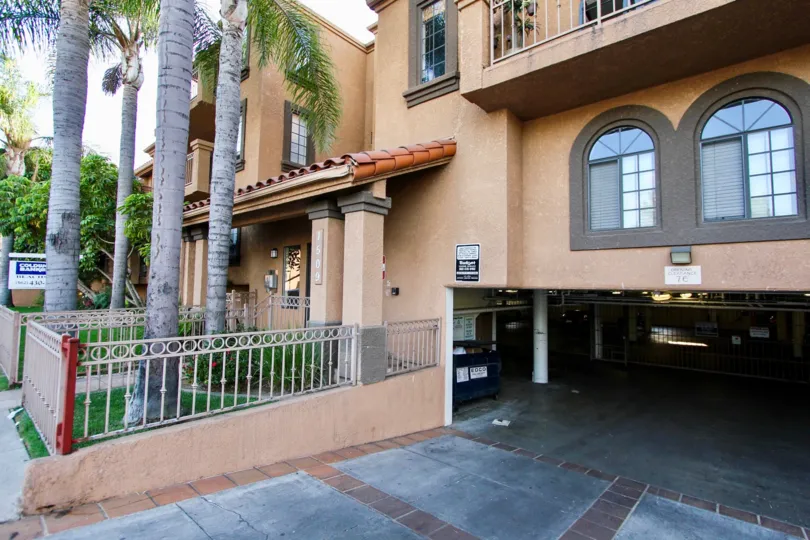 The driveway into Palm Oasis