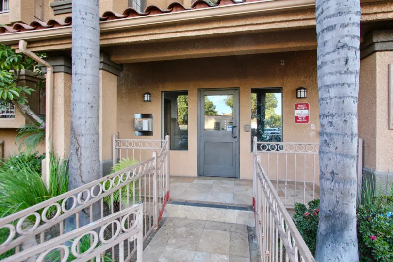 The entrance into Palm Oasis