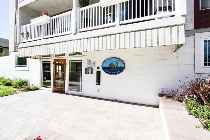 The entryway into South Newport in Long Beach, California
