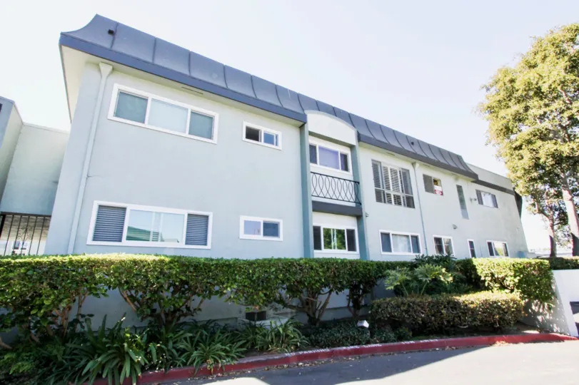 The view of Sovereign Park Estates in Long Beach, California