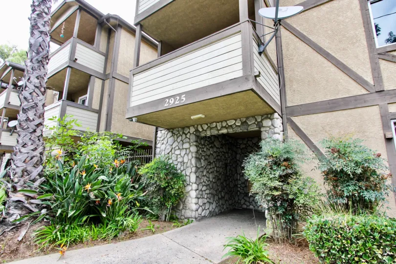 The address above the entrance into Spaulding Vista