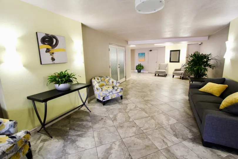 The foyer inside of The Knolls