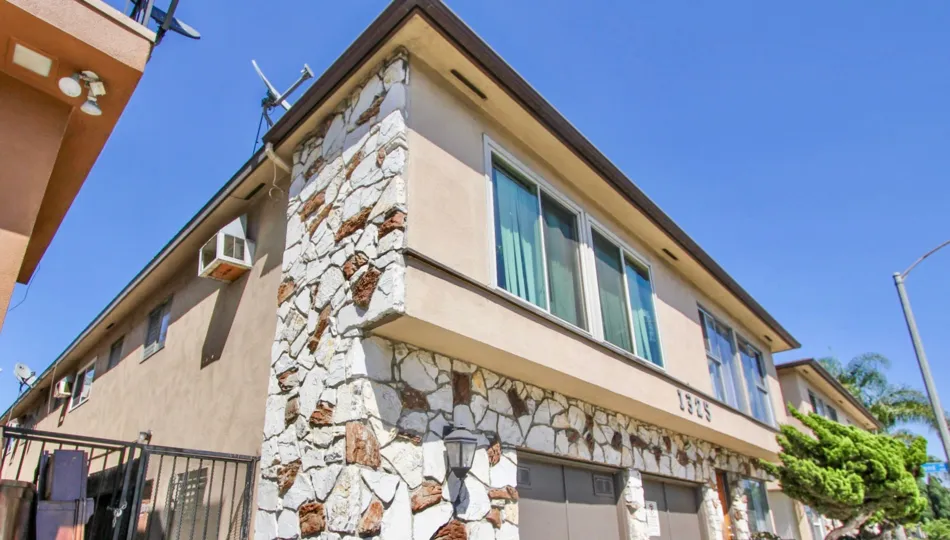 The windows in the Vista Homes building in Long Beach, California