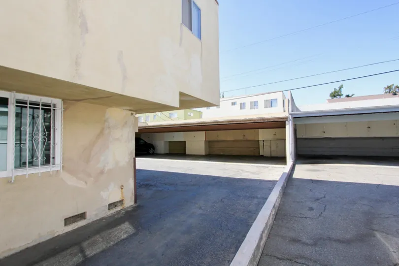 The parking around Edgemont Condominiums