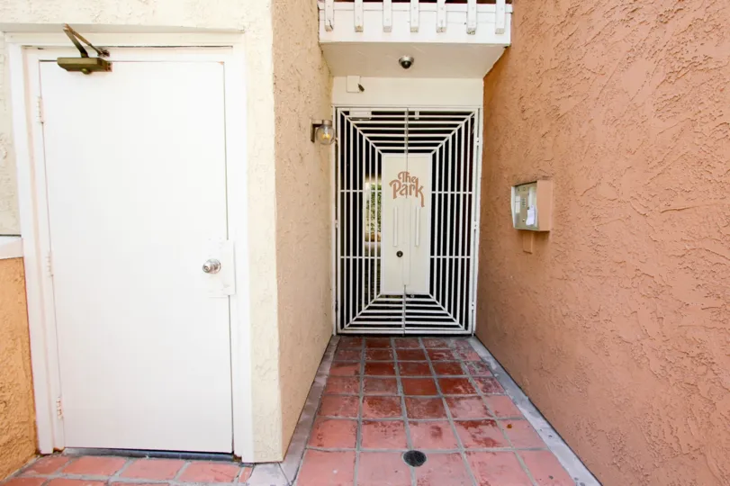 The entrance into Griffith  Park Garden Estates