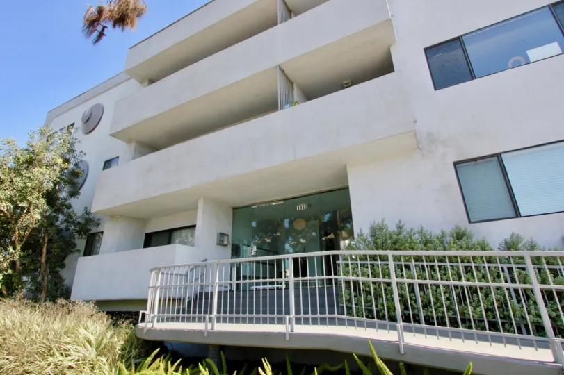The entrance into Los Feliz Village